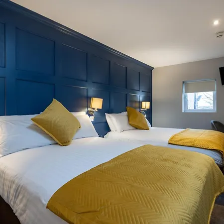 Ewings Bar & Self-catering 2*