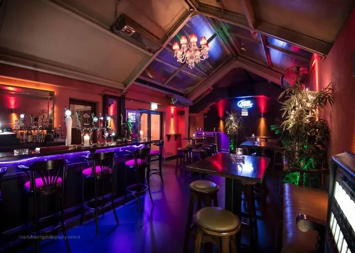 B&B Ewings Bar & Self-catering 칼로